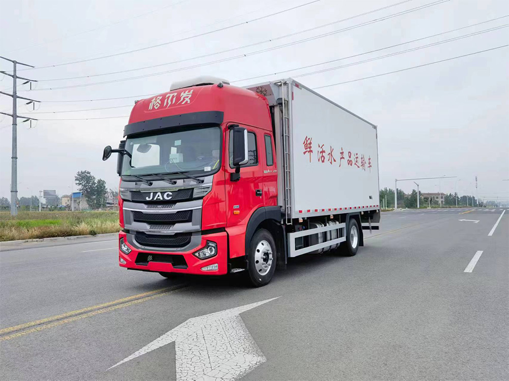 江淮格尔发6米2鲜活水产品运输车